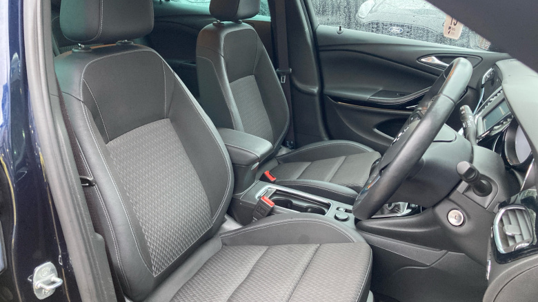 Vauxhall Astra 1.4T 16V 150 Griffin 5dr Petrol Hatchback